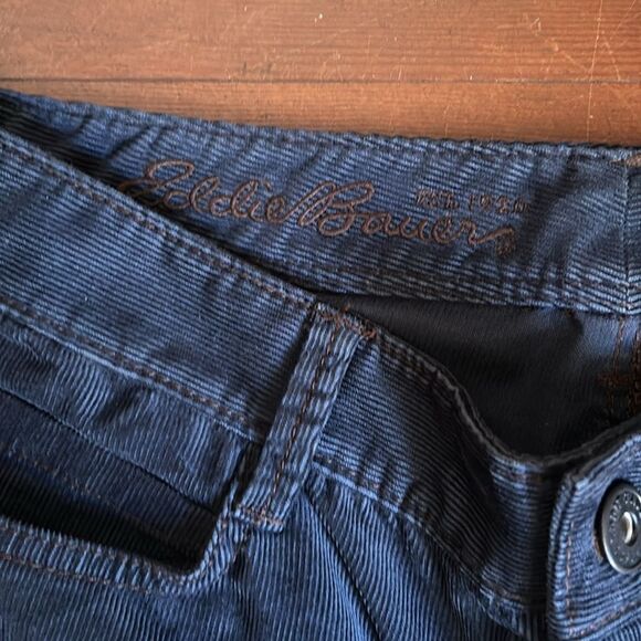 Eddie Bauer Navy Blue low rise Corduroy Jeans. Size 6 Petite - Picture 2 of 8